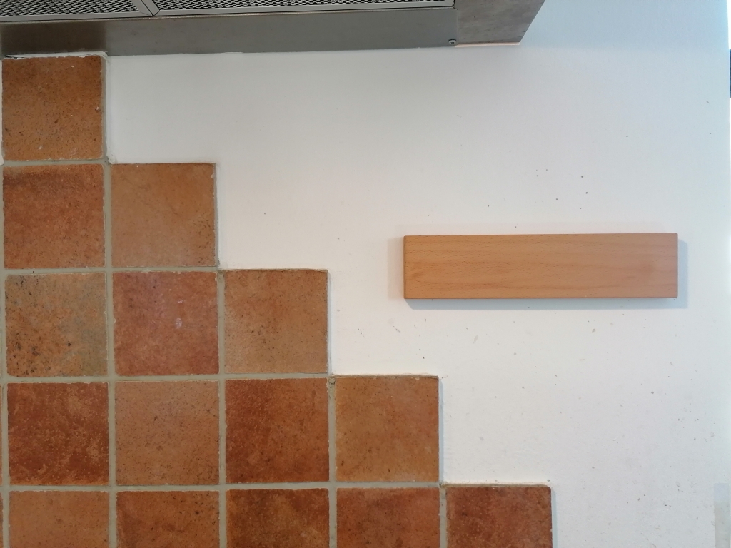 Messerhalter-Roberto aus Holz durch Magnetkraft haltend Magnetleiste Messerleiste Magnetholz